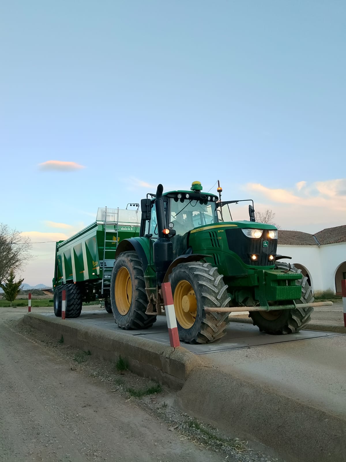 tractor